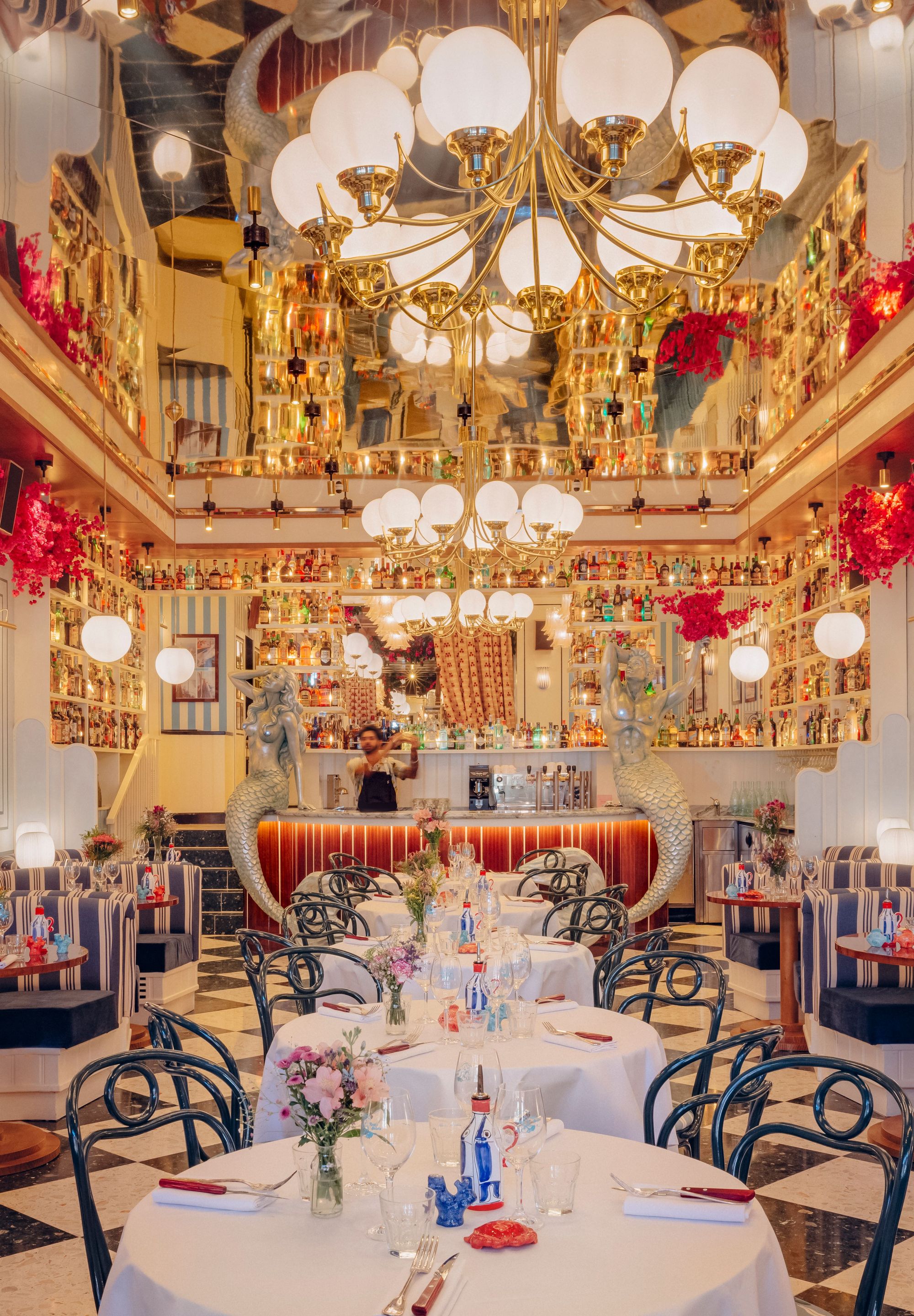 DINNER AT VILLA CAPRI