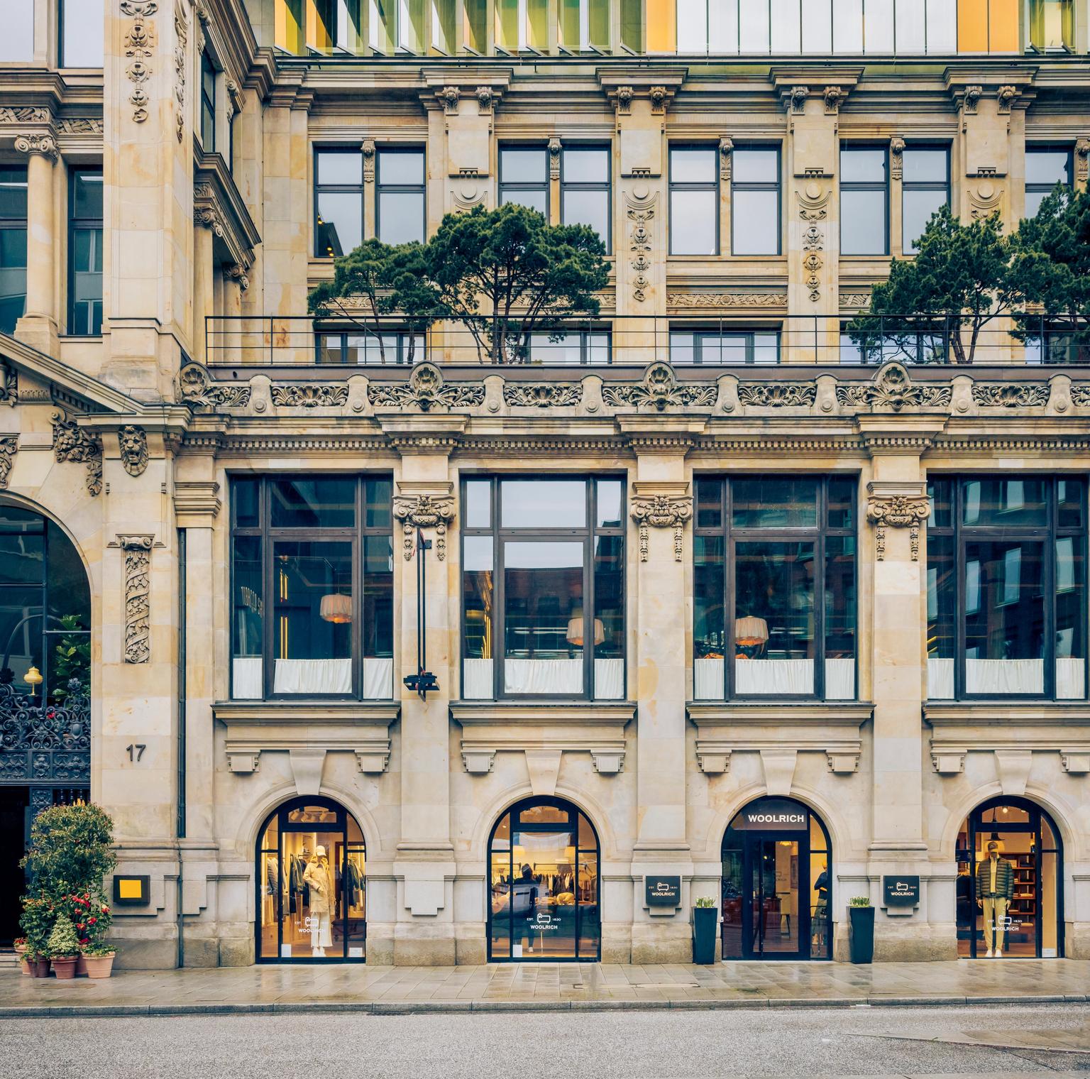Big Mamma · Italian restaurants con molto amore